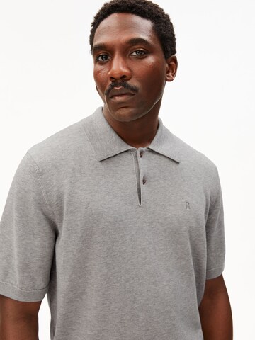 ARMEDANGELS Shirt in Grijs: voorkant