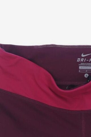 NIKE Shorts S in Rot