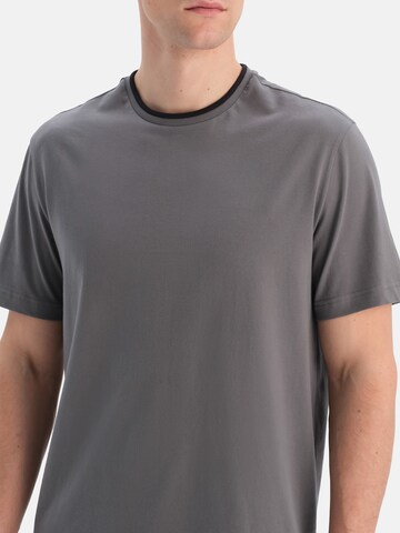 Pigiama lungo di Dagi in grigio