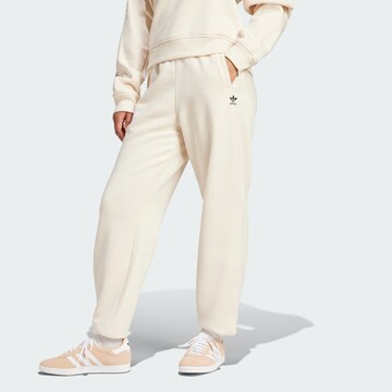 ADIDAS ORIGINALS Tapered Housut 'Essentials' värissä beige