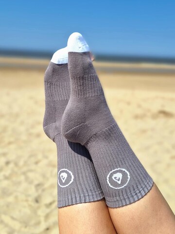 Wave Hawaii Socks ' Cotton Crew ' in Grey