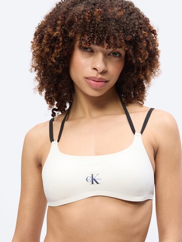 Calvin Klein Swimwear Bustier Bikini felső - fehér: elől