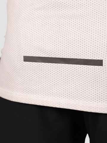 MOROTAI - Camiseta funcional 'Training Dry' en gris