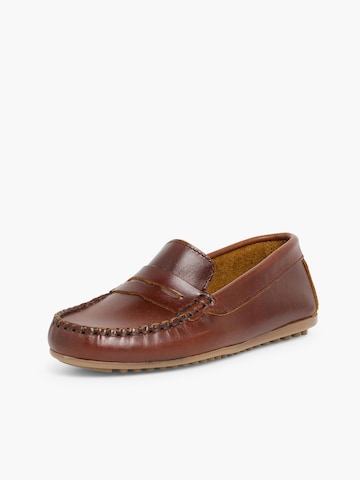 Chaussure basse Pisamonas en marron : devant