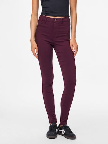 Skinny Jeggings PIECES en rouge : devant