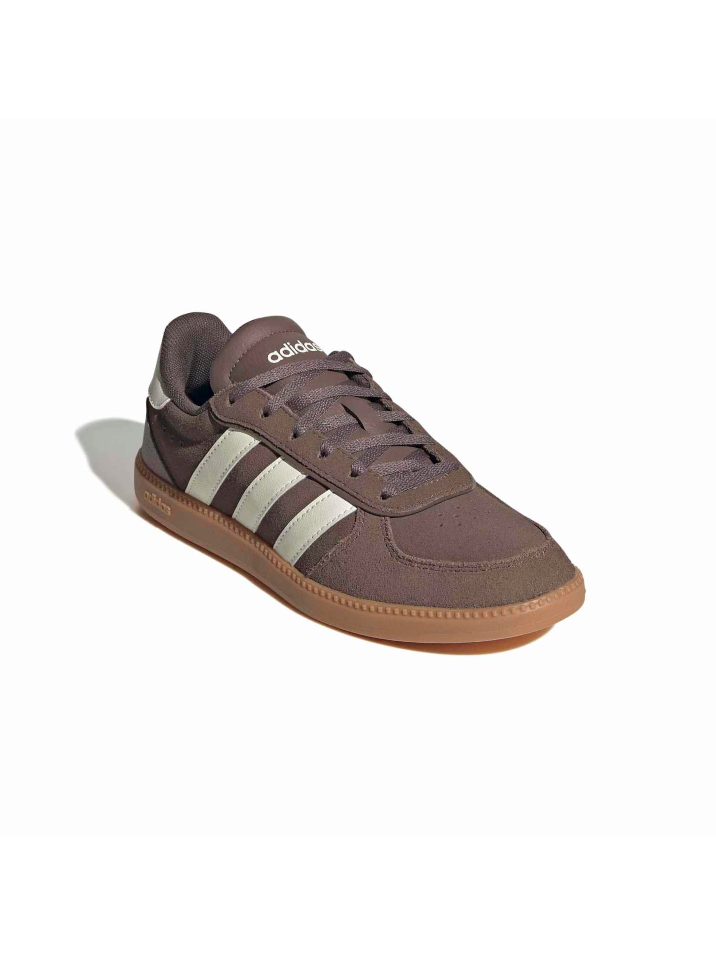 brūns ADIDAS SPORTSWEAR Brīvā laika apavi 'BREAKNET SLEEK': no priekšpuses