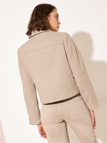 Friends Like These Tussenjas in Beige