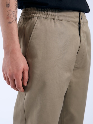 Dr. Denim Regular Cargo trousers 'Rush' in Green