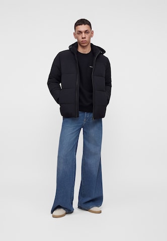 GUESS - Chaqueta de entretiempo en negro