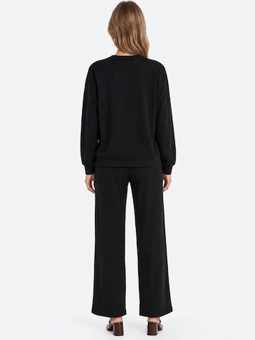 Lady Bersan Leisure suit in Black
