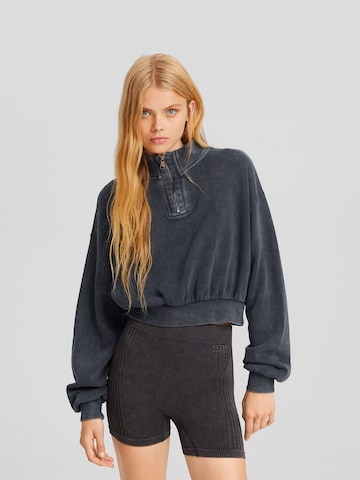 Bershka Sweatshirt in Grijs: voorkant