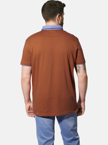 T-Shirt Charles Colby en marron
