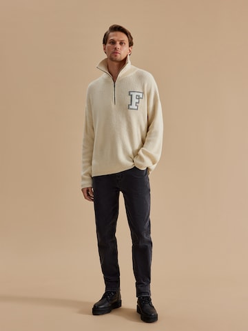 DAN FOX APPAREL Tröja 'Adriano' i beige