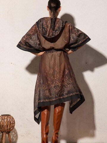 JIORO Kimono 'SECRET GARDEN' in Brown
