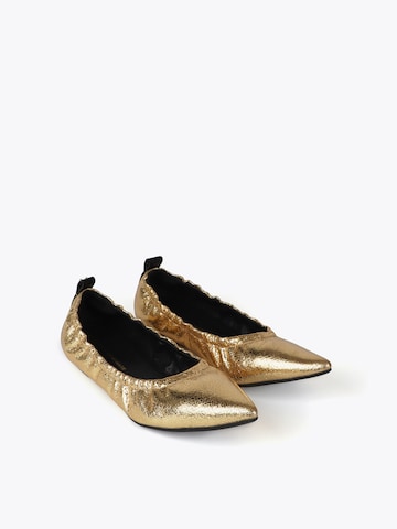 Lola Casademunt Ballerinasko i guld