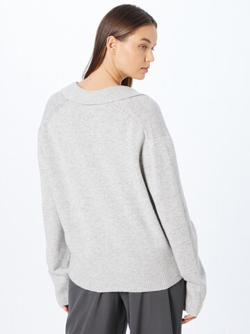 DRYKORN Sweater 'Monalie' in Grey