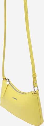 Calvin Klein Чанта с презрамки 'EMMA' в жълто