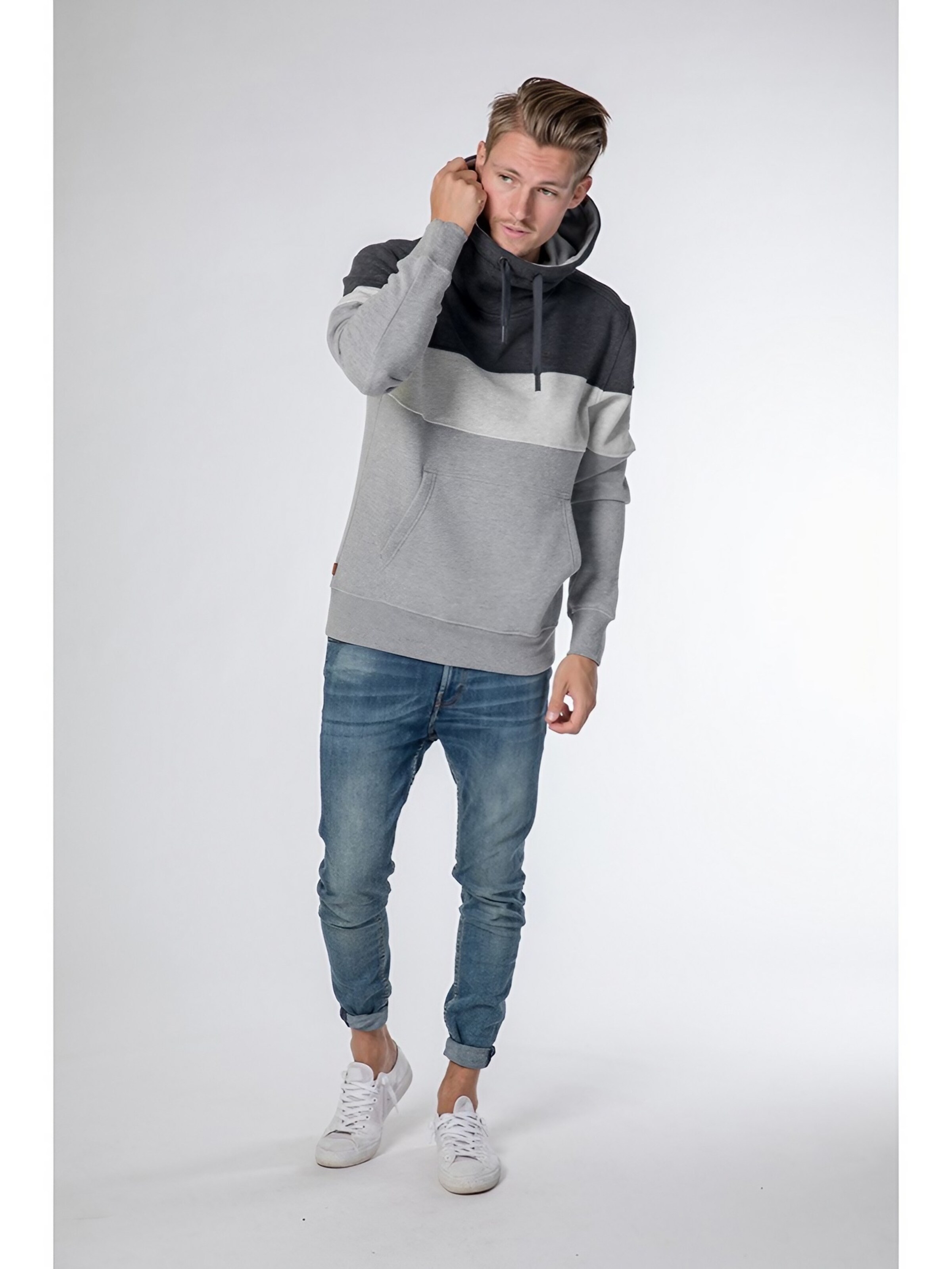 CNSRD Sweatshirt 'KING B'‌ in Schwarz