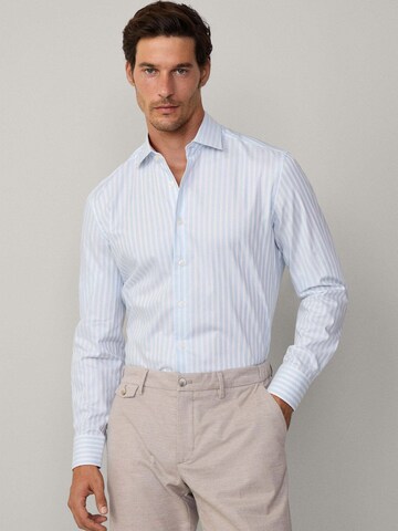 Hackett London Slim Fit Hemd in Blau: Vorderseite