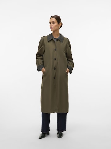 Manteau mi-saison 'LUCIAMARIA ' VERO MODA en vert