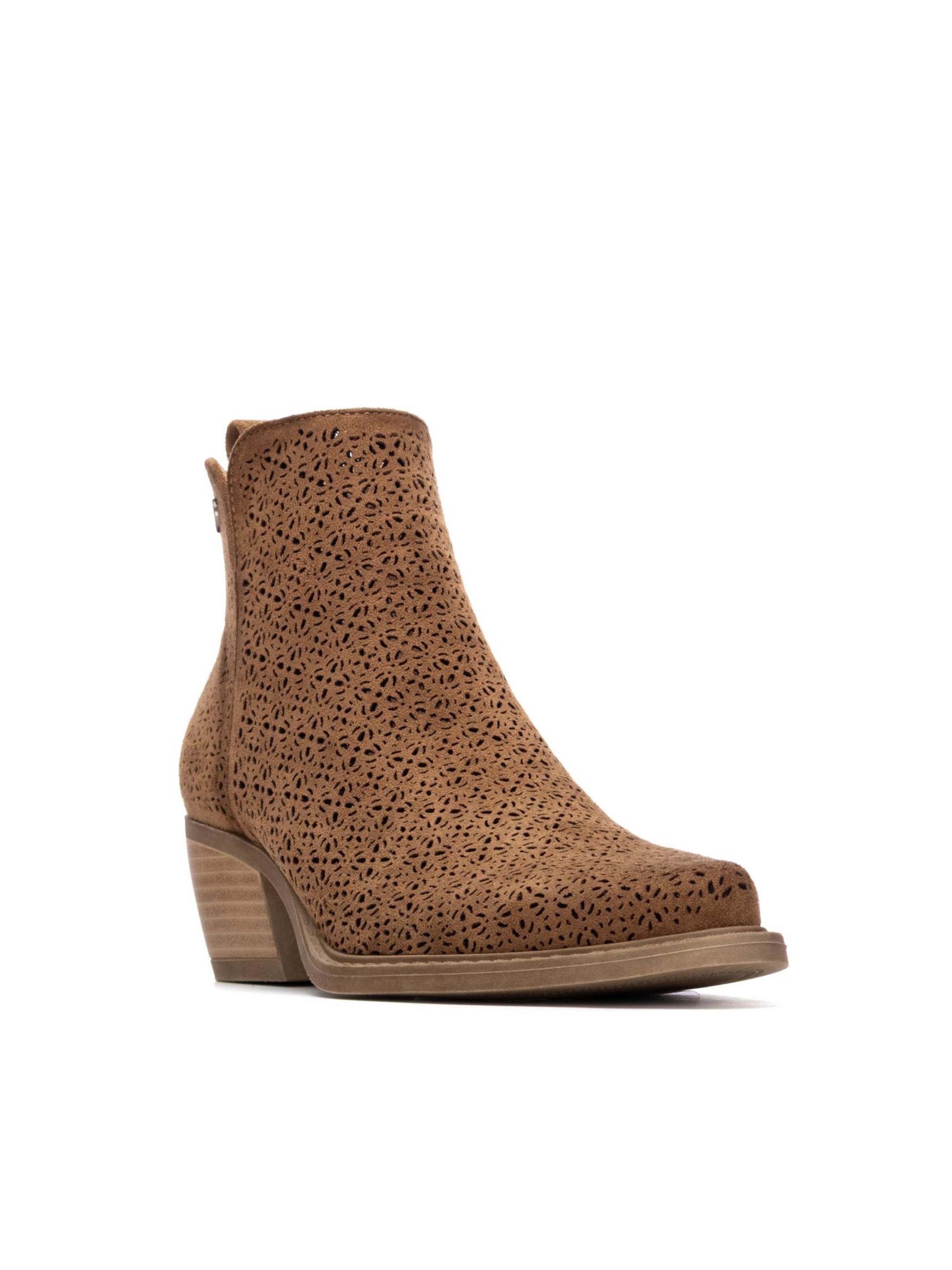 Refresh Ankle Boots in Beige
