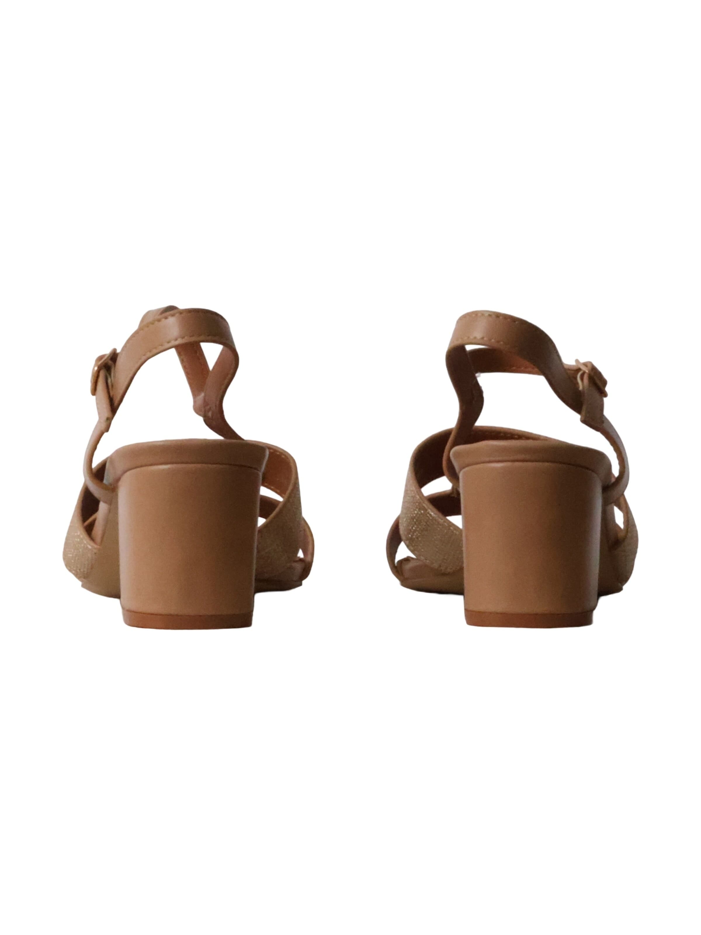 Sandalo 'Sandalen mit Absatz' di POTI PATI in beige