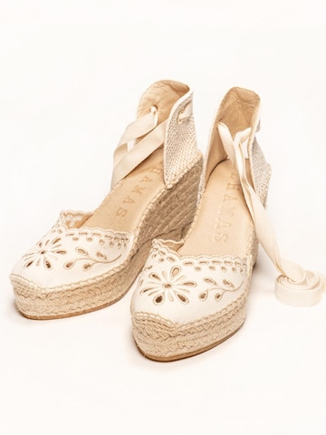 Alhamas Sandal 'Alpargata Cuña 10 cm' in Beige