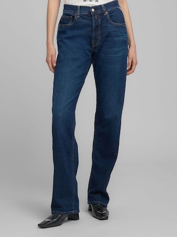 REPLAY Loose fit Jeans in Blue: front