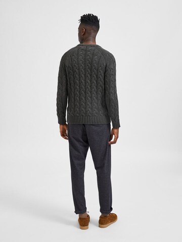 SELECTED HOMME - Pullover 'Bill' em cinzento