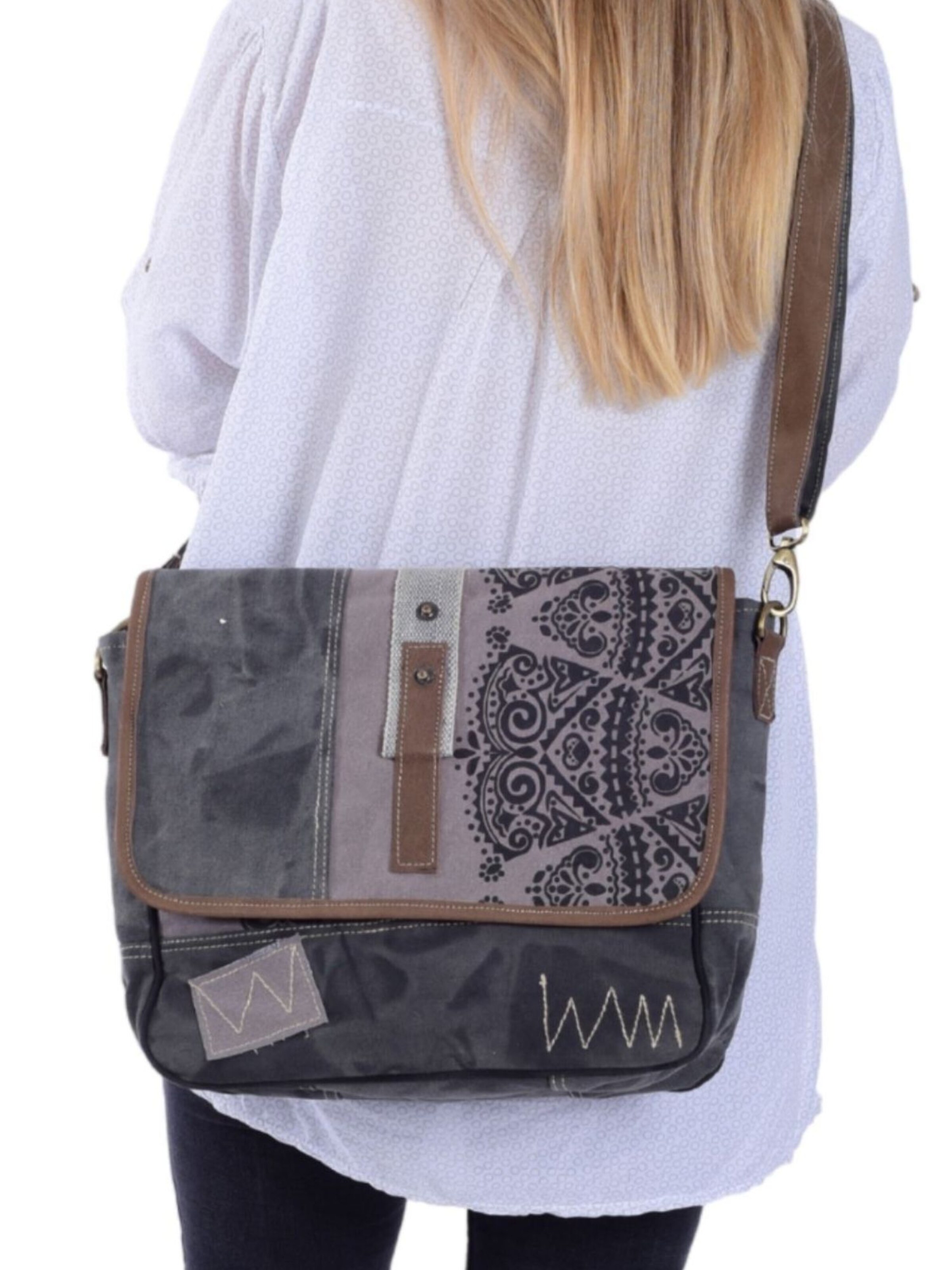 Sunsa Crossbody Bag 'Sunsa' in Grey
