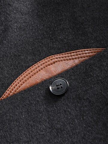 Youthup Winter Coat in Black