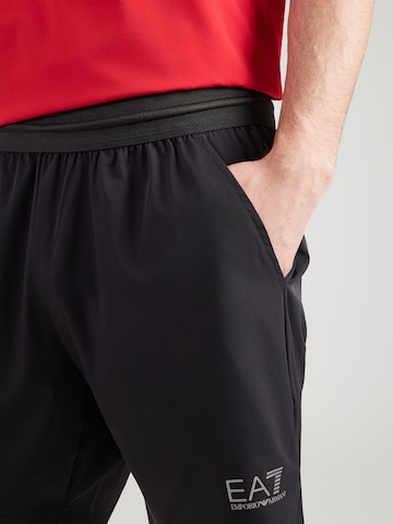 EA7 Emporio Armani Treenipuku värissä punainen