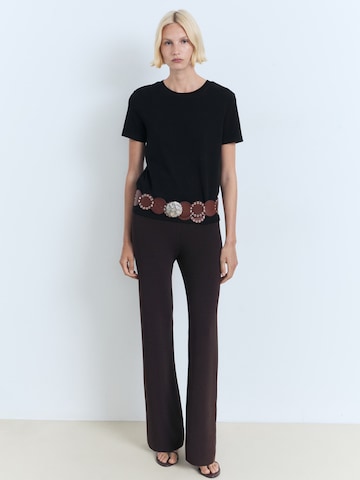 Tricou 'RITA' de la MANGO pe negru