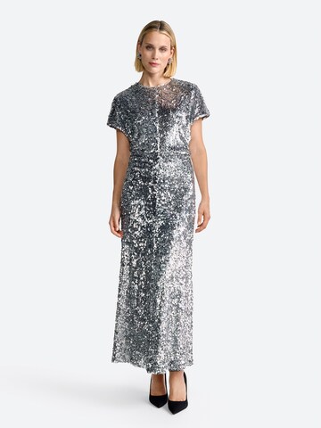 Rich & Royal Avondjurk in Grijs: voorkant