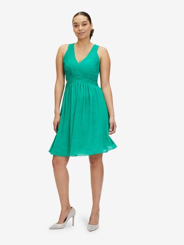 Robe de cocktail Vera Mont en vert