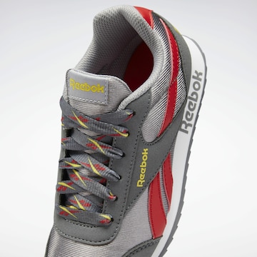 Reebok Sneaker in Grau