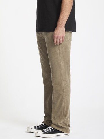 Volcom Regular Trousers 'Solver' in Brown