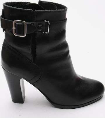 See by Chloé Dress Boots in 39 in Black: front