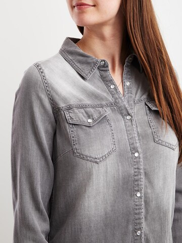 VILA - Blusa 'Bista' en gris