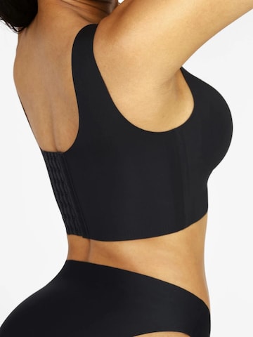 SkinMe T-shirt Podprsenka 'Bezešvá podprsenka tvarující záda' – černá