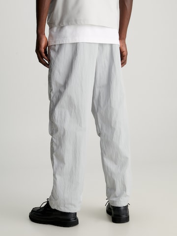 Calvin Klein Jeans Regular Hose in Grau