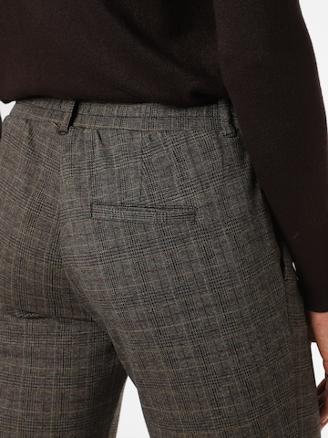 Slimfit Pantaloni con pieghe di TOM TAILOR in grigio