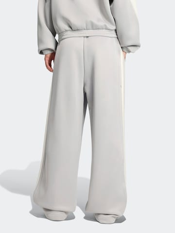 ADIDAS SPORTSWEAR Широкий Спортивные штаны 'STADIUM' в Серый