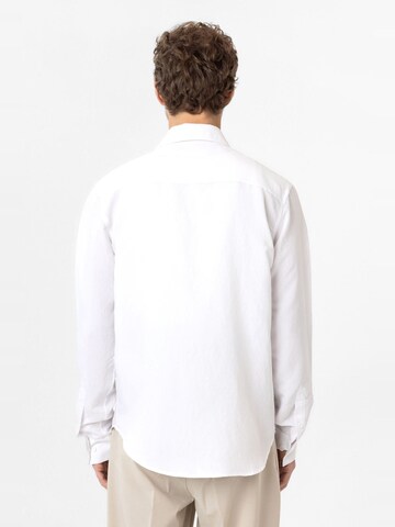 Coupe regular Chemise 'Leon' Antioch en blanc