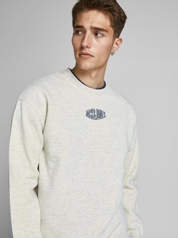 JACK & JONES Суичър 'World' в сиво