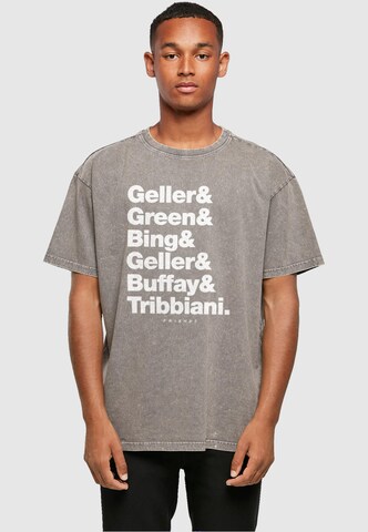 ABSOLUTE CULT Shirt 'Friends - Surnames Text' in Grijs: voorkant
