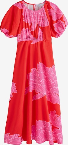 Next Mekko värissä punainen: etupuoli