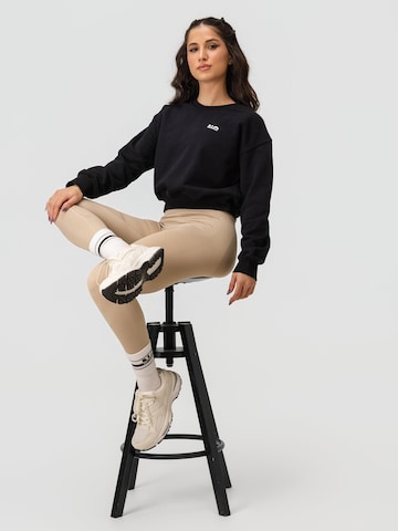 Hanorac sport 'NOVO' de la neverover pe negru
