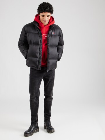 Tommy Jeans Winterjas 'Alaska' in Zwart