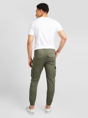 QS Tapered Cargo Pants in Green